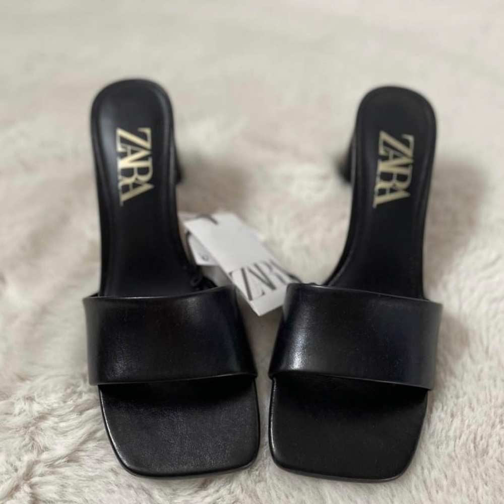 Zara low profile heels. Size 6 never worn.